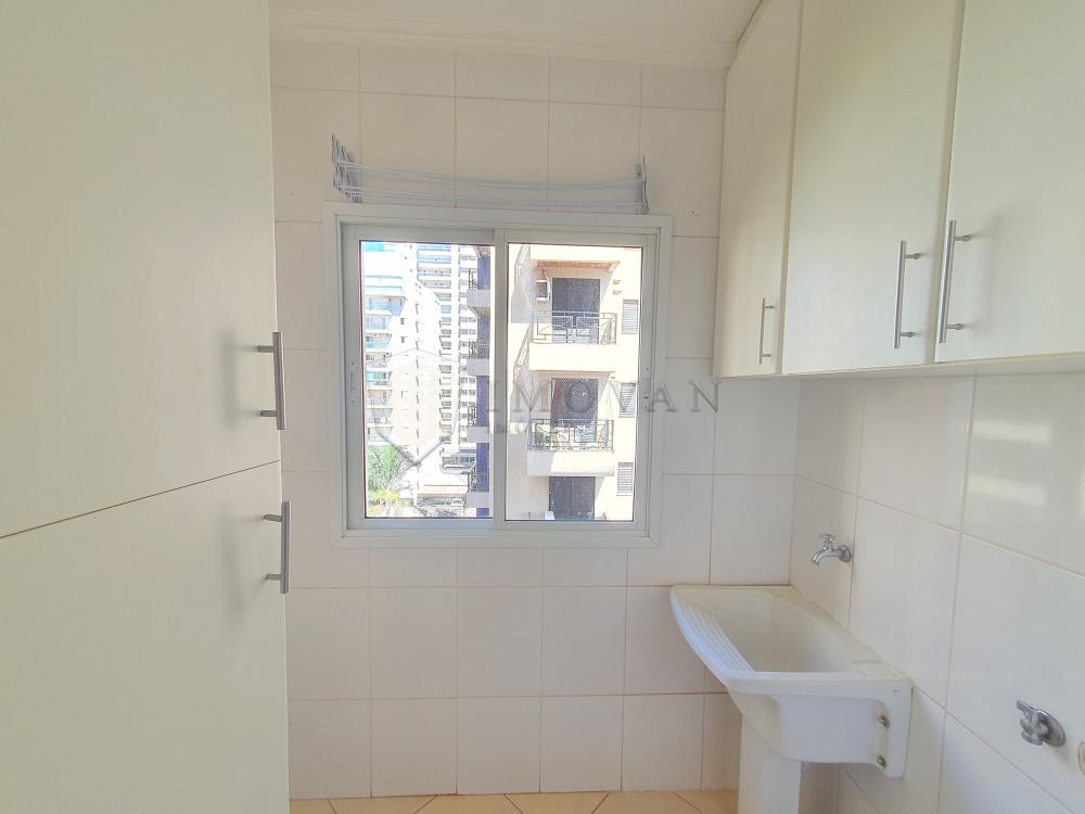 Alugar Apartamento / Padrão em Ribeirão Preto R$ 1.700,00 - Foto 4