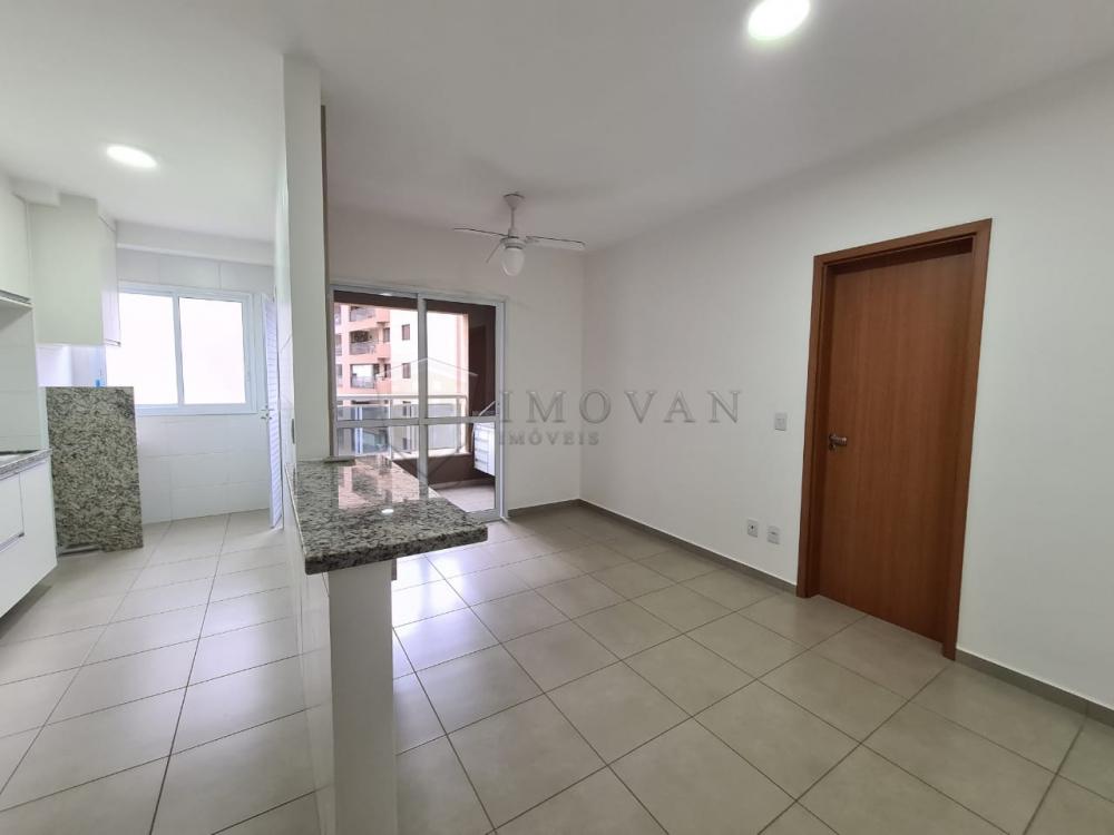 Alugar Apartamento / Padrão em Ribeirão Preto R$ 1.390,00 - Foto 2