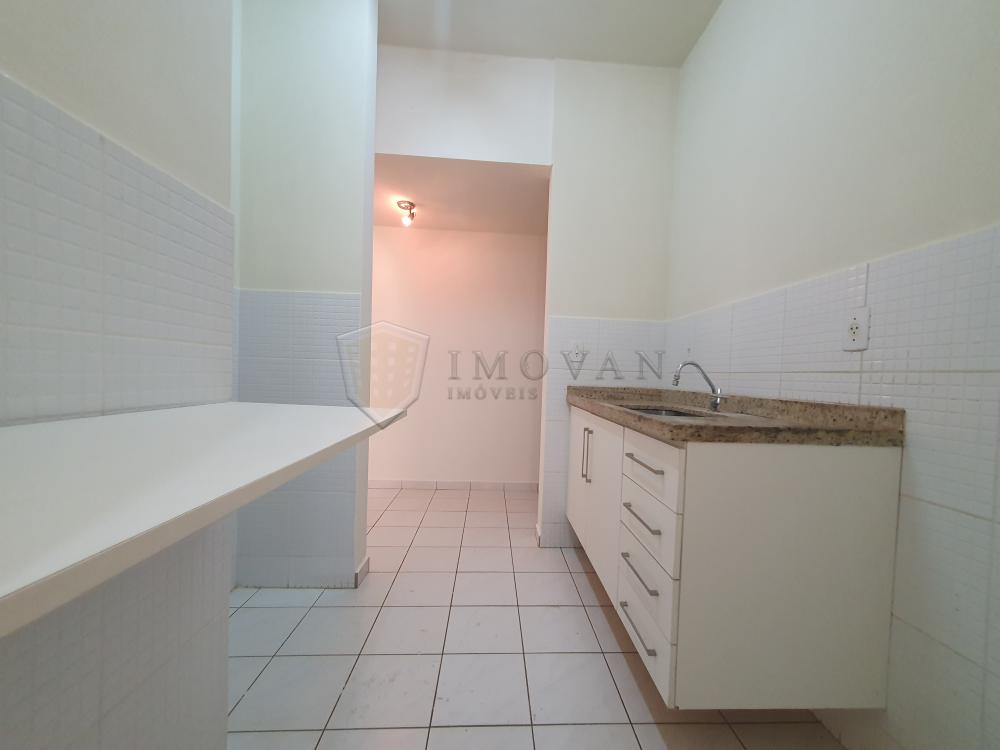 Alugar Apartamento / Padrão em Ribeirão Preto R$ 1.000,00 - Foto 3