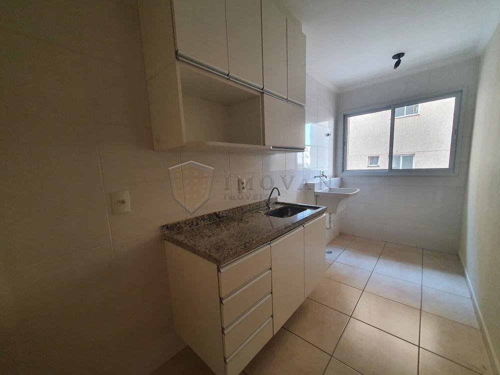 Alugar Apartamento / Padrão em Ribeirão Preto R$ 1.000,00 - Foto 2