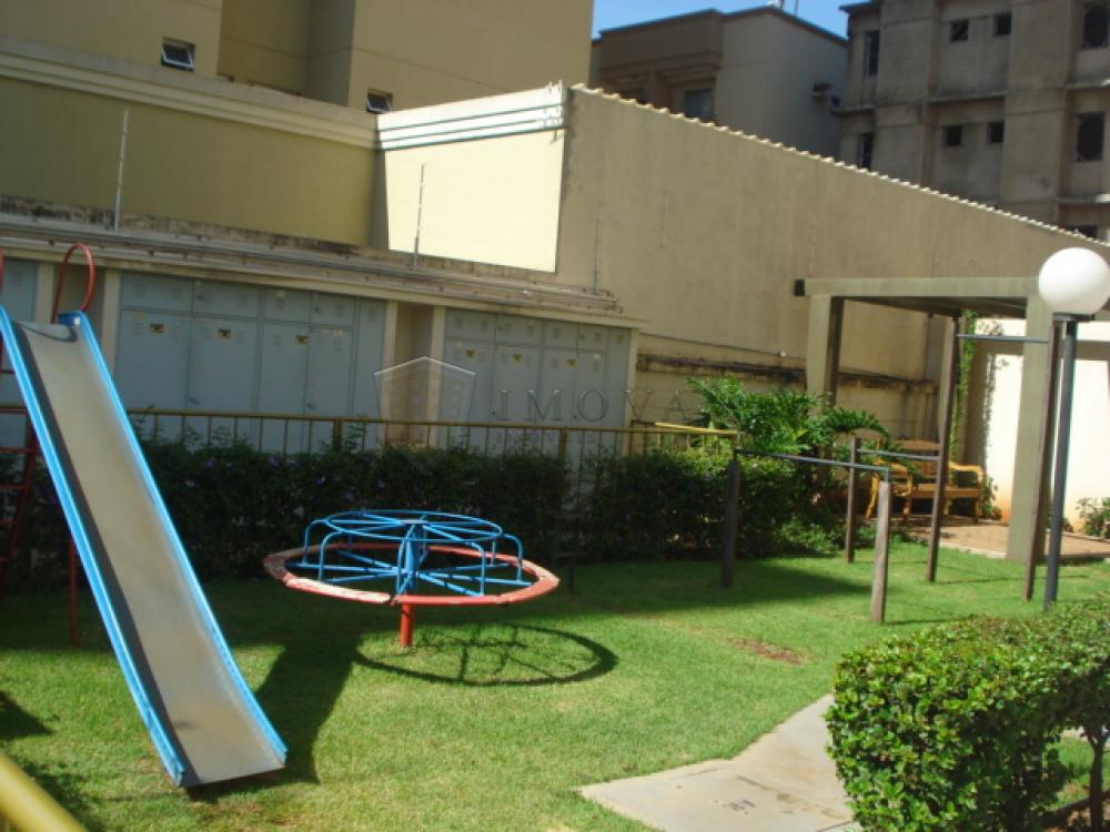 Alugar Apartamento / Padrão em Ribeirão Preto R$ 1.600,00 - Foto 13