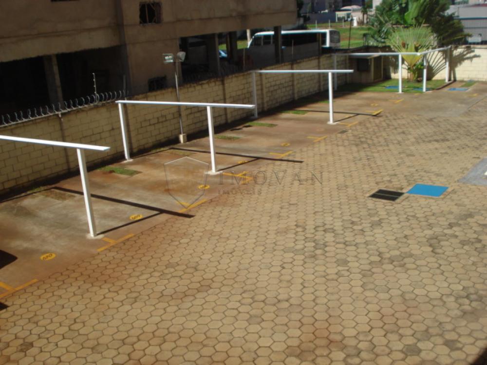 Alugar Apartamento / Padrão em Ribeirão Preto R$ 1.600,00 - Foto 14