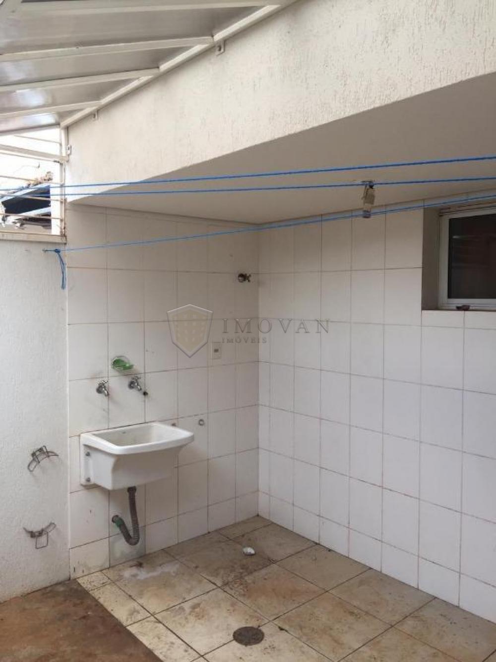 Alugar Casa / Condomínio em Ribeirão Preto R$ 1.600,00 - Foto 3