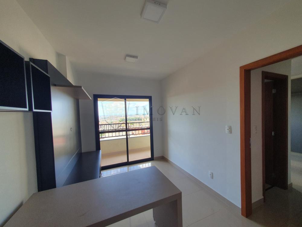 Alugar Apartamento / Padrão em Ribeirão Preto R$ 1.800,00 - Foto 7