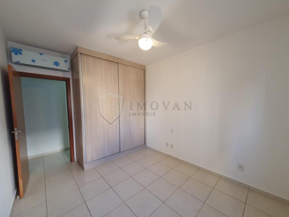 Alugar Apartamento / Padrão em Ribeirão Preto R$ 1.600,00 - Foto 9