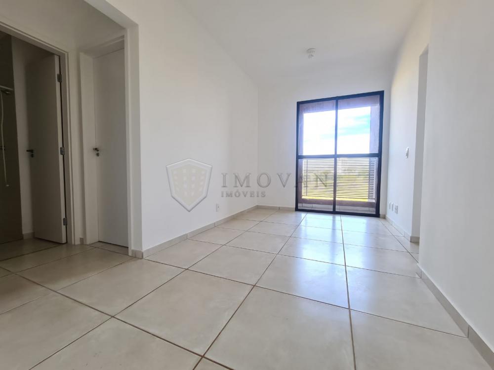 Alugar Apartamento / Padrão em Bonfim Paulista R$ 650,00 - Foto 2