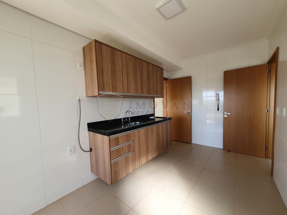 Alugar Apartamento / Padrão em Ribeirão Preto R$ 2.700,00 - Foto 3