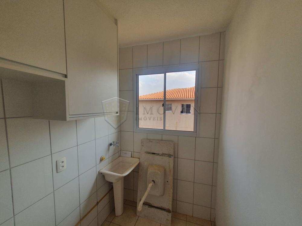 Alugar Apartamento / Padrão em Ribeirão Preto R$ 900,00 - Foto 4