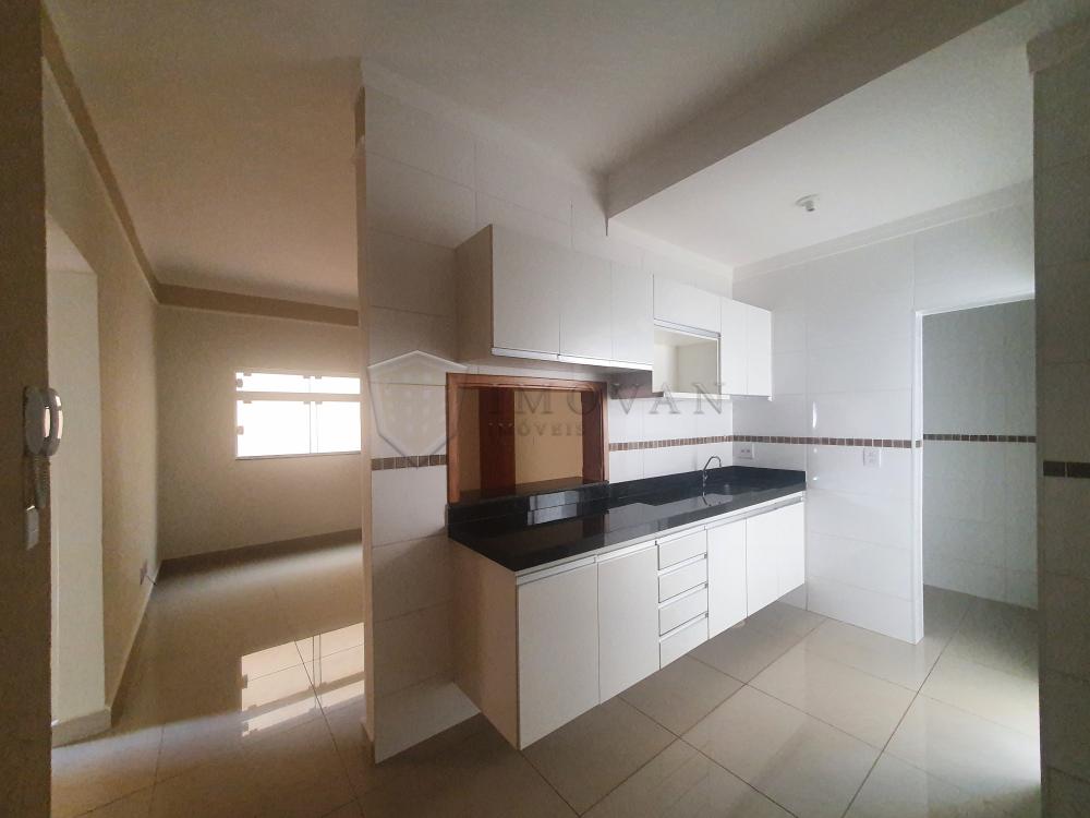 Alugar Apartamento / Padrão em Ribeirão Preto R$ 1.650,00 - Foto 3