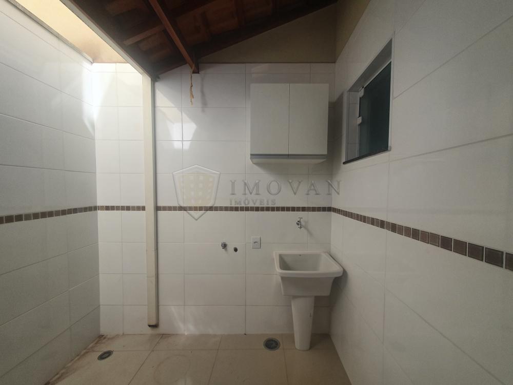 Alugar Apartamento / Padrão em Ribeirão Preto R$ 1.650,00 - Foto 4