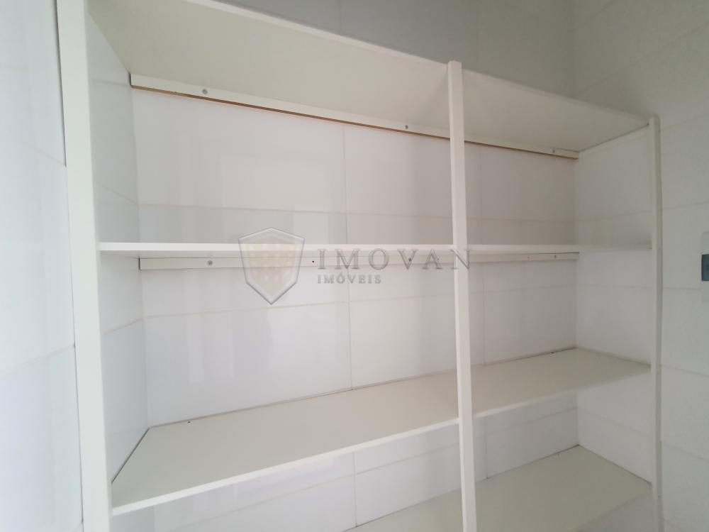 Alugar Apartamento / Padrão em Ribeirão Preto R$ 1.650,00 - Foto 4