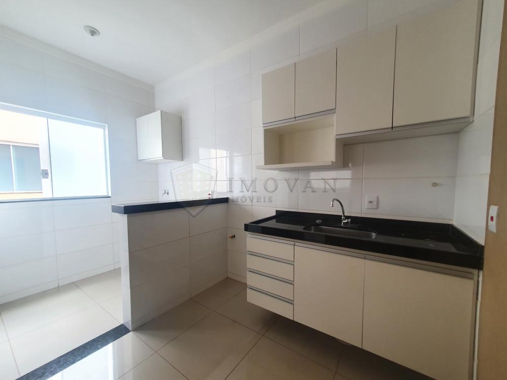 Alugar Apartamento / Padrão em Ribeirão Preto R$ 1.650,00 - Foto 2