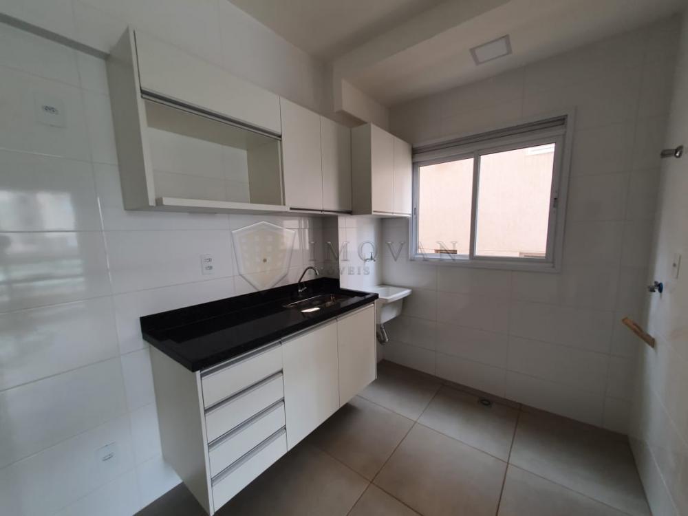 Alugar Apartamento / Padrão em Ribeirão Preto R$ 900,00 - Foto 4