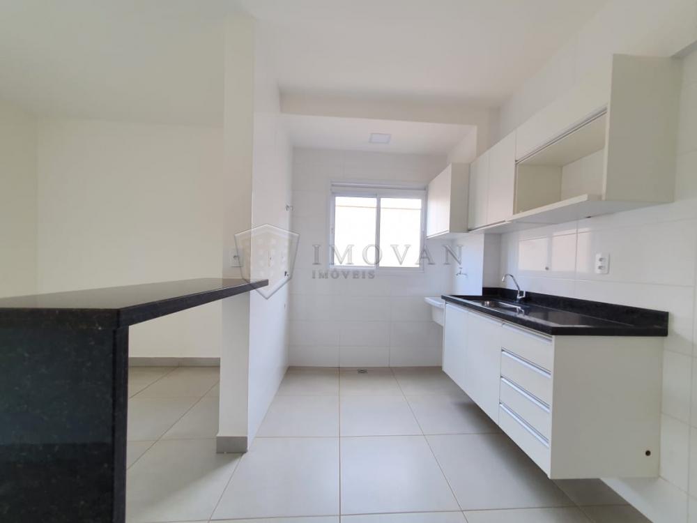 Alugar Apartamento / Padrão em Ribeirão Preto R$ 900,00 - Foto 2