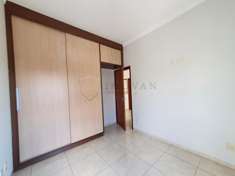 Alugar Apartamento / Padrão em Ribeirão Preto R$ 1.200,00 - Foto 8