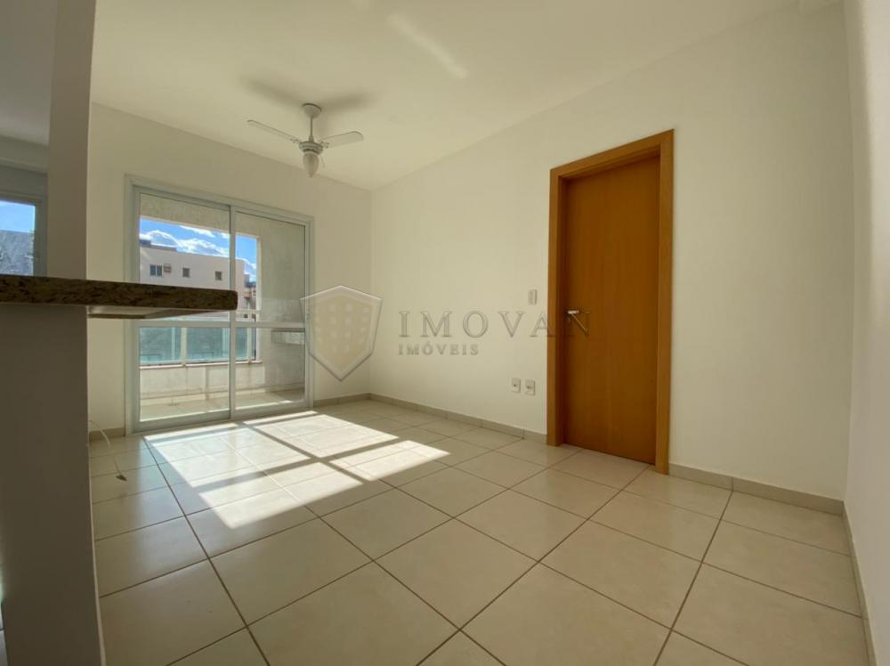 Alugar Apartamento / Padrão em Ribeirão Preto R$ 1.250,00 - Foto 2