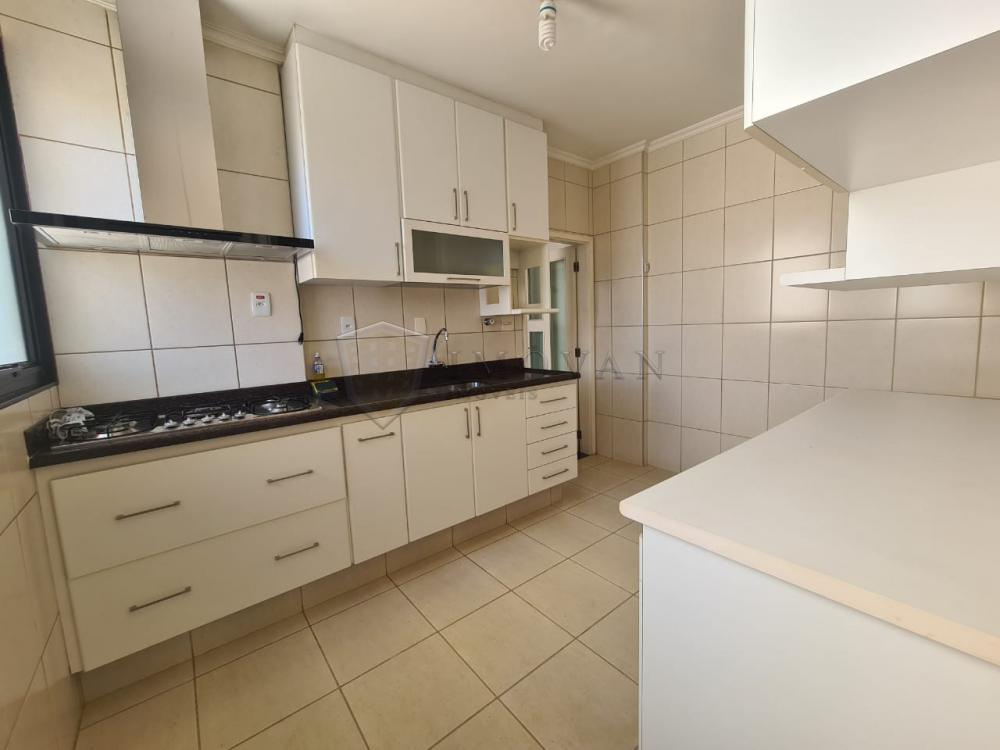 Alugar Apartamento / Padrão em Ribeirão Preto R$ 2.400,00 - Foto 12