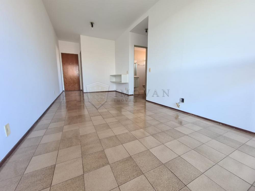 Alugar Apartamento / Padrão em Ribeirão Preto R$ 900,00 - Foto 4