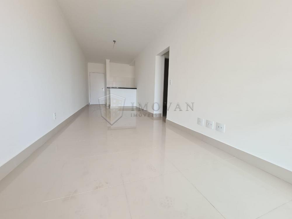 Alugar Apartamento / Padrão em Ribeirão Preto R$ 1.700,00 - Foto 4