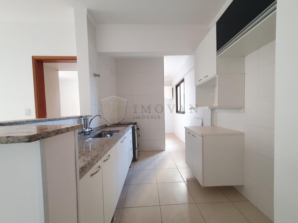 Alugar Apartamento / Padrão em Ribeirão Preto R$ 1.180,00 - Foto 2