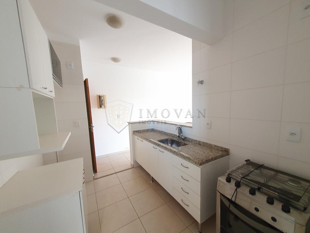 Alugar Apartamento / Padrão em Ribeirão Preto R$ 1.180,00 - Foto 4