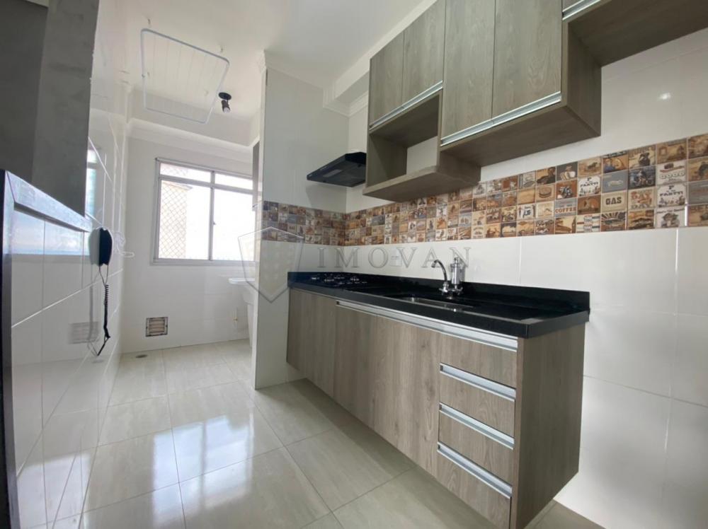 Alugar Apartamento / Padrão em Ribeirão Preto R$ 1.085,00 - Foto 3