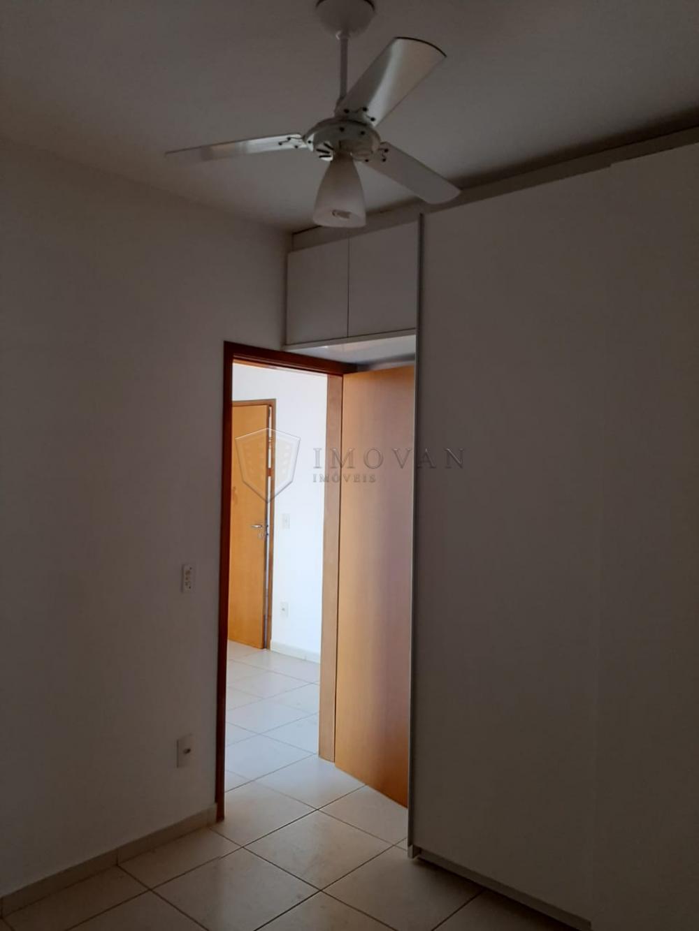 Comprar Apartamento / Padrão em Ribeirão Preto R$ 300.000,00 - Foto 4