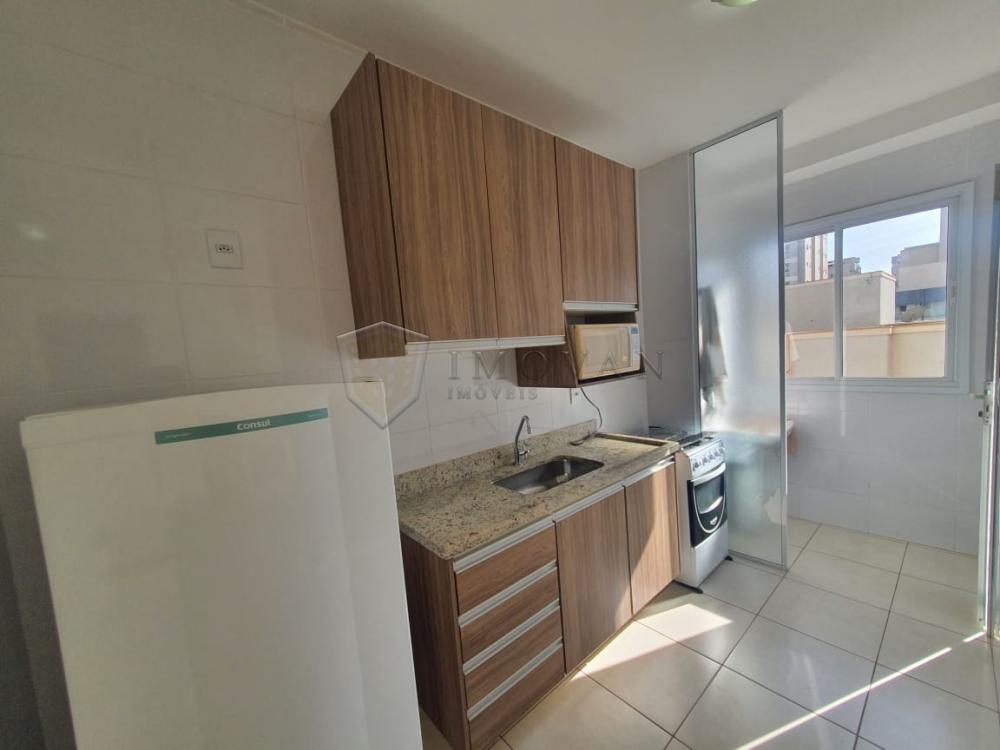 Alugar Apartamento / Padrão em Ribeirão Preto R$ 2.000,00 - Foto 2