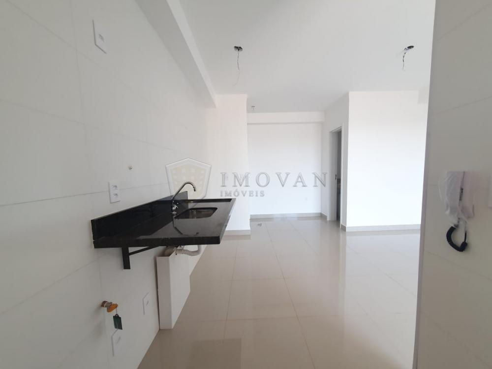 Alugar Apartamento / Padrão em Ribeirão Preto R$ 2.150,00 - Foto 3