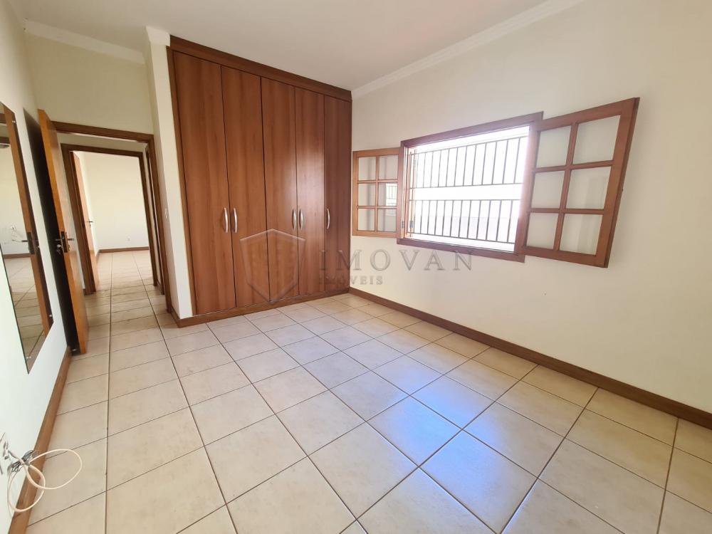 Alugar Casa / Padrão em Ribeirão Preto R$ 3.900,00 - Foto 12