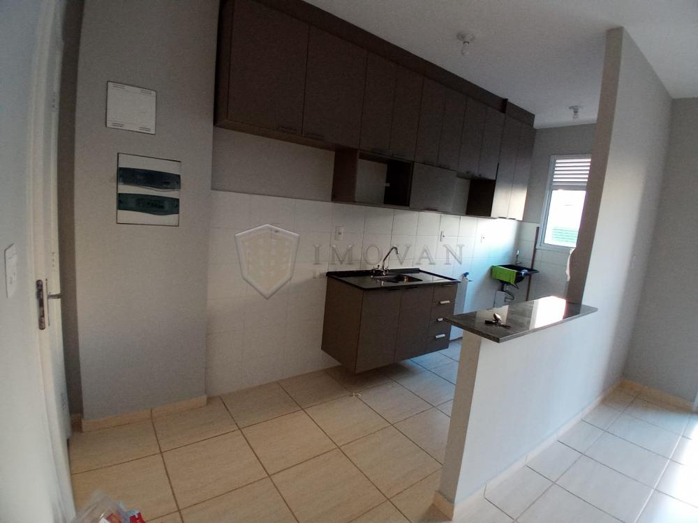 Alugar Apartamento / Padrão em Bonfim Paulista R$ 850,00 - Foto 2