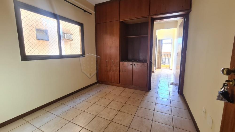 Alugar Apartamento / Padrão em Ribeirão Preto R$ 850,00 - Foto 2