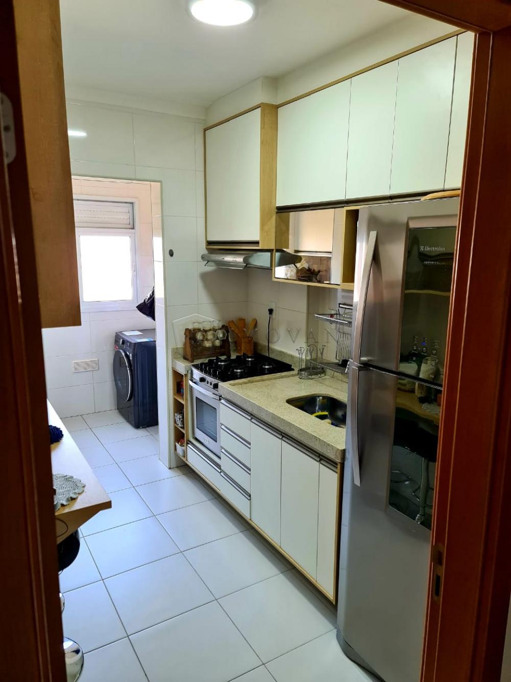 Alugar Apartamento / Padrão em Ribeirão Preto R$ 2.500,00 - Foto 3