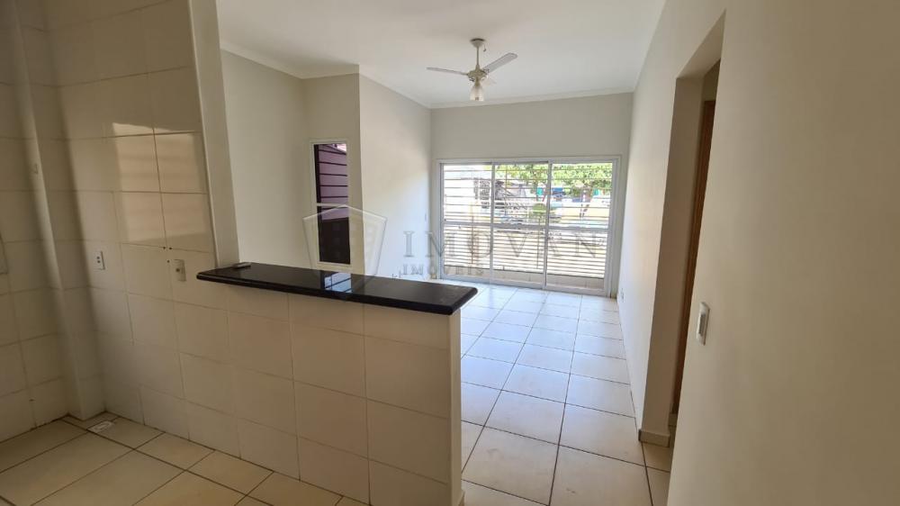 Alugar Apartamento / Padrão em Ribeirão Preto R$ 1.300,00 - Foto 2