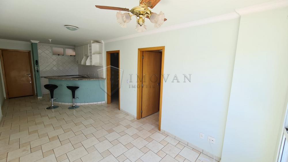 Alugar Apartamento / Padrão em Ribeirão Preto R$ 1.022,00 - Foto 4