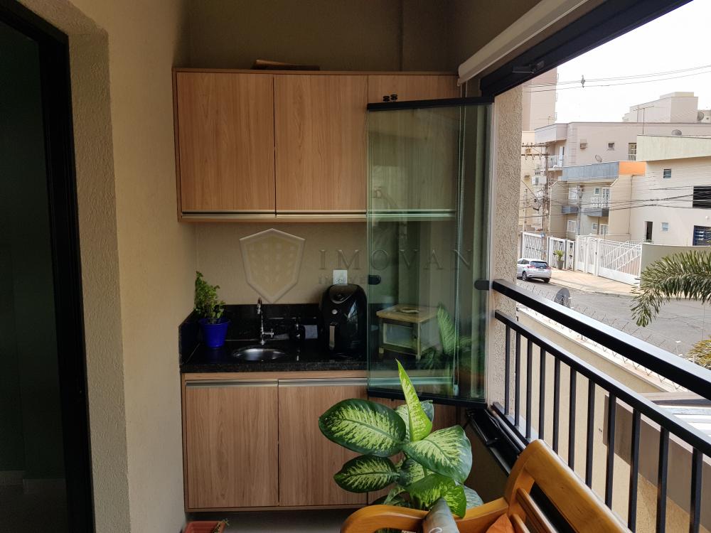 Alugar Apartamento / Padrão em Ribeirão Preto R$ 1.800,00 - Foto 8