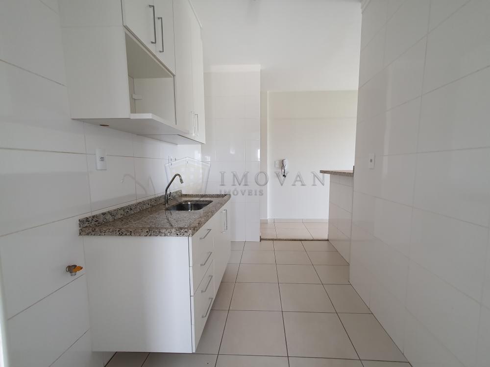 Alugar Apartamento / Padrão em Ribeirão Preto R$ 1.250,00 - Foto 2