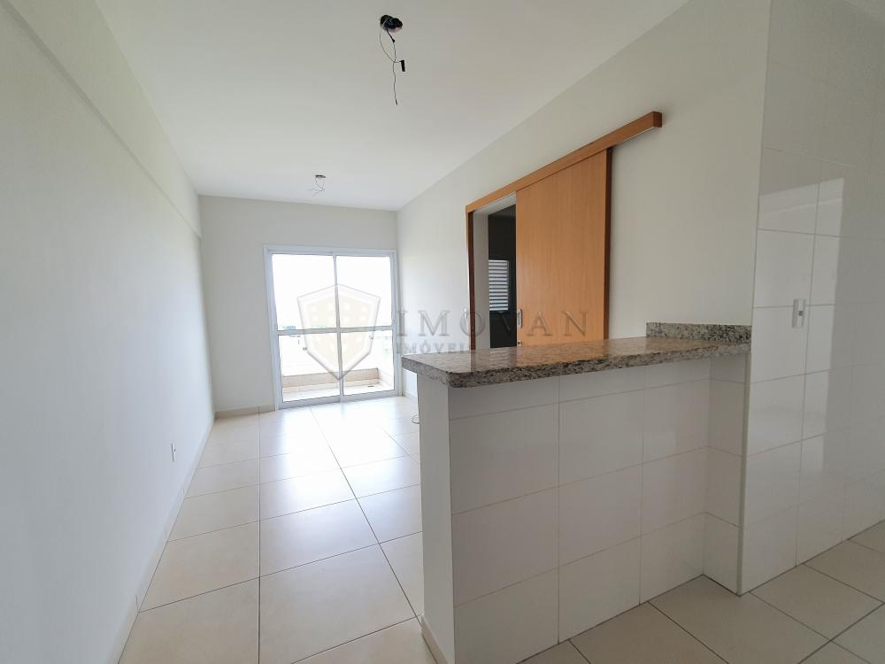 Alugar Apartamento / Padrão em Ribeirão Preto R$ 1.250,00 - Foto 5