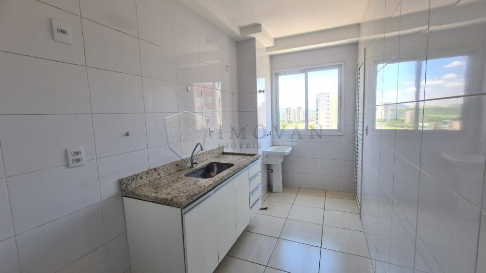 Alugar Apartamento / Padrão em Ribeirão Preto R$ 1.100,00 - Foto 2