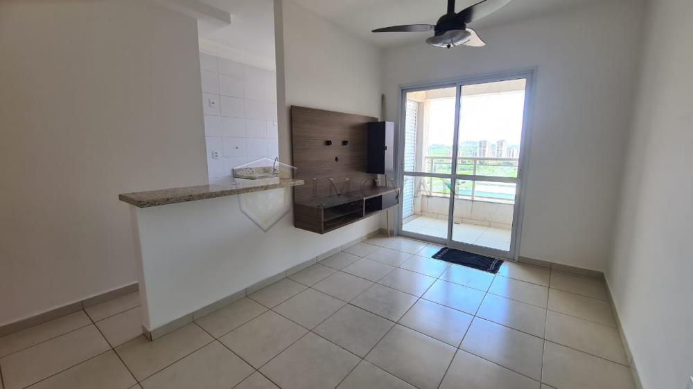 Alugar Apartamento / Padrão em Ribeirão Preto R$ 1.100,00 - Foto 3