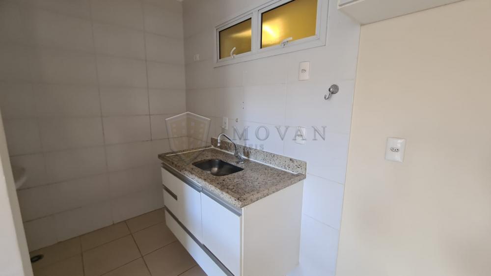 Alugar Apartamento / Padrão em Ribeirão Preto R$ 1.150,00 - Foto 4