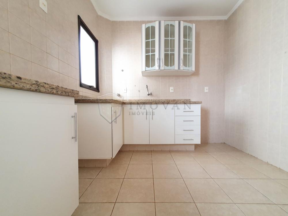 Alugar Apartamento / Padrão em Ribeirão Preto R$ 1.000,00 - Foto 2