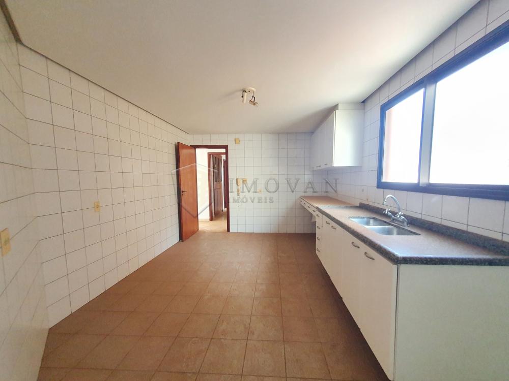 Alugar Apartamento / Padrão em Ribeirão Preto R$ 3.500,00 - Foto 2