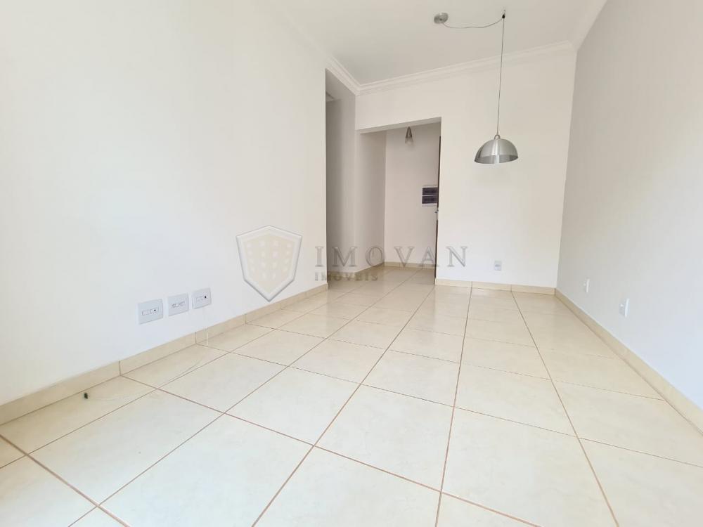 Alugar Apartamento / Padrão em Ribeirão Preto R$ 1.390,00 - Foto 3