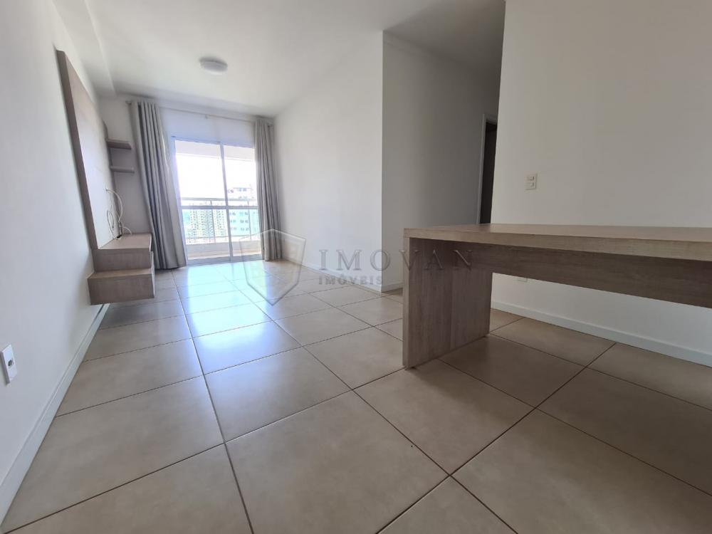 Alugar Apartamento / Padrão em Ribeirão Preto R$ 1.800,00 - Foto 3