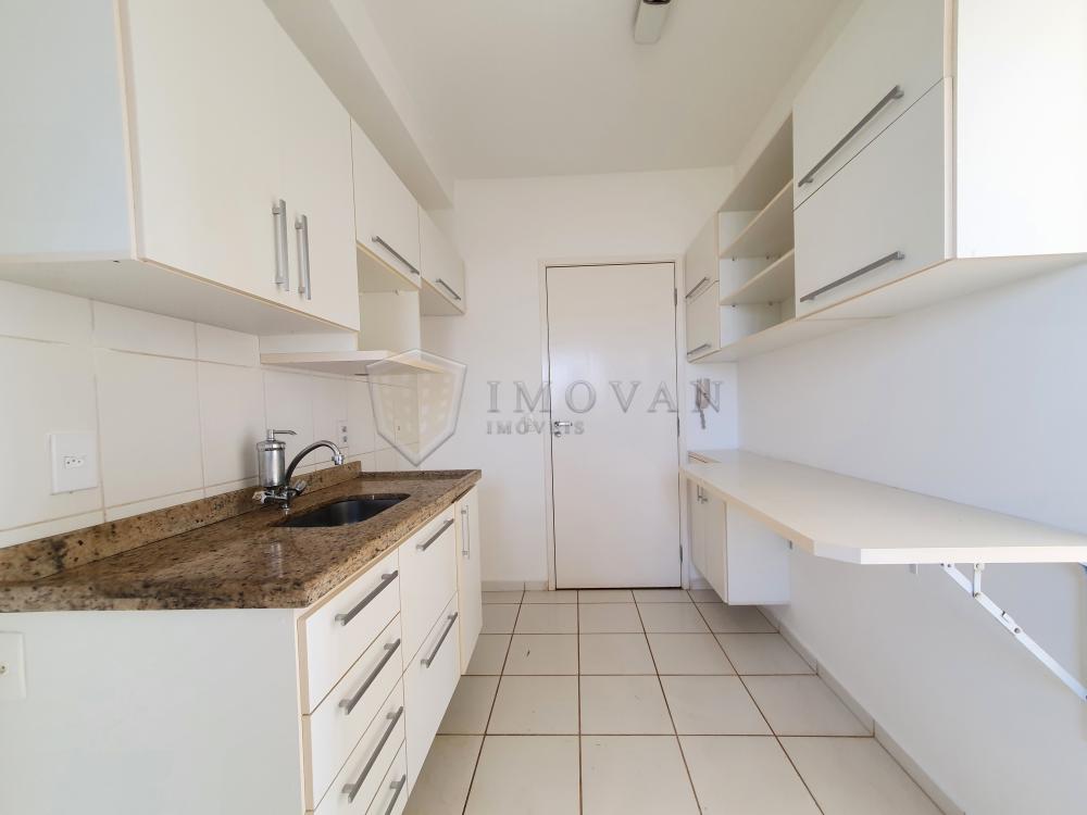 Alugar Apartamento / Padrão em Ribeirão Preto R$ 2.000,00 - Foto 2