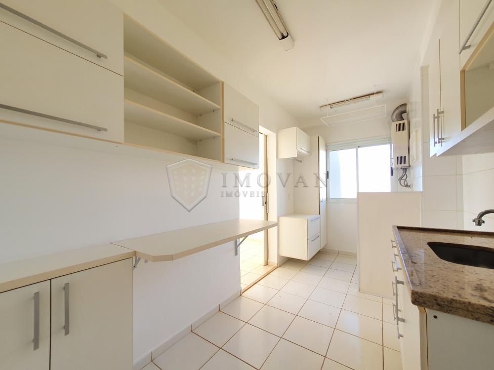 Alugar Apartamento / Padrão em Ribeirão Preto R$ 2.000,00 - Foto 3