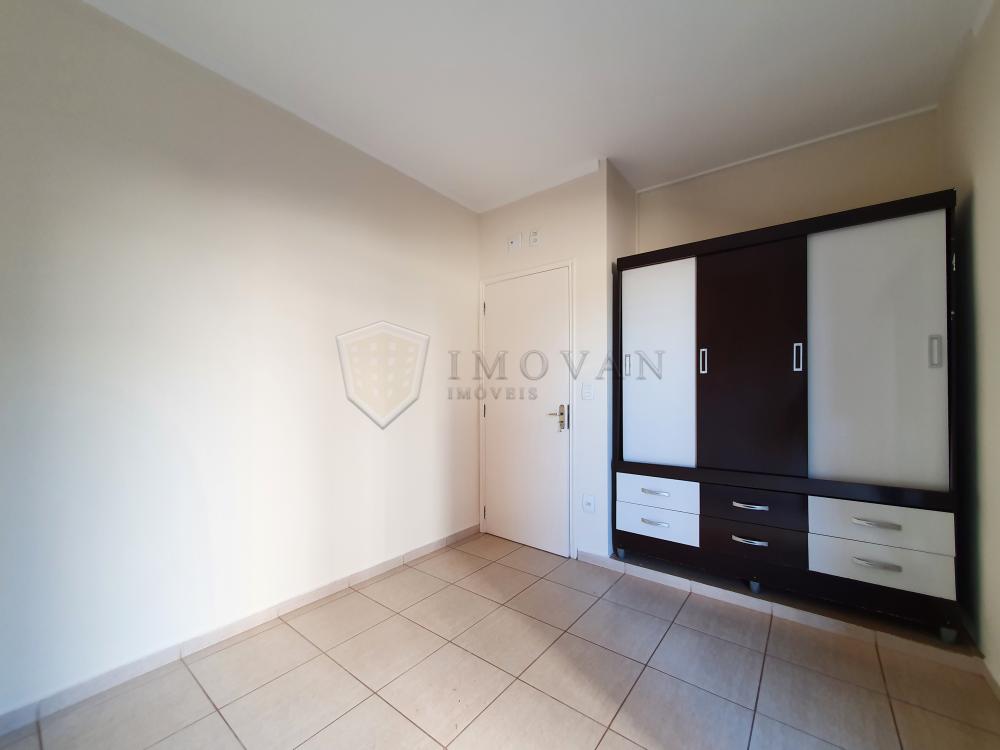 Alugar Apartamento / Padrão em Ribeirão Preto R$ 1.000,00 - Foto 8