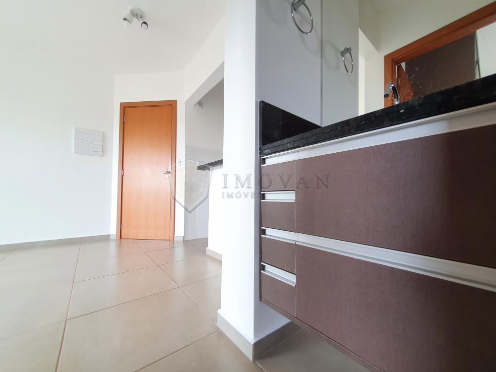 Alugar Apartamento / Padrão em Ribeirão Preto R$ 1.200,00 - Foto 11