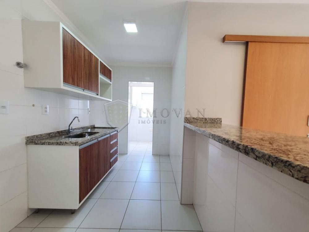 Alugar Apartamento / Padrão em Ribeirão Preto R$ 1.800,00 - Foto 2